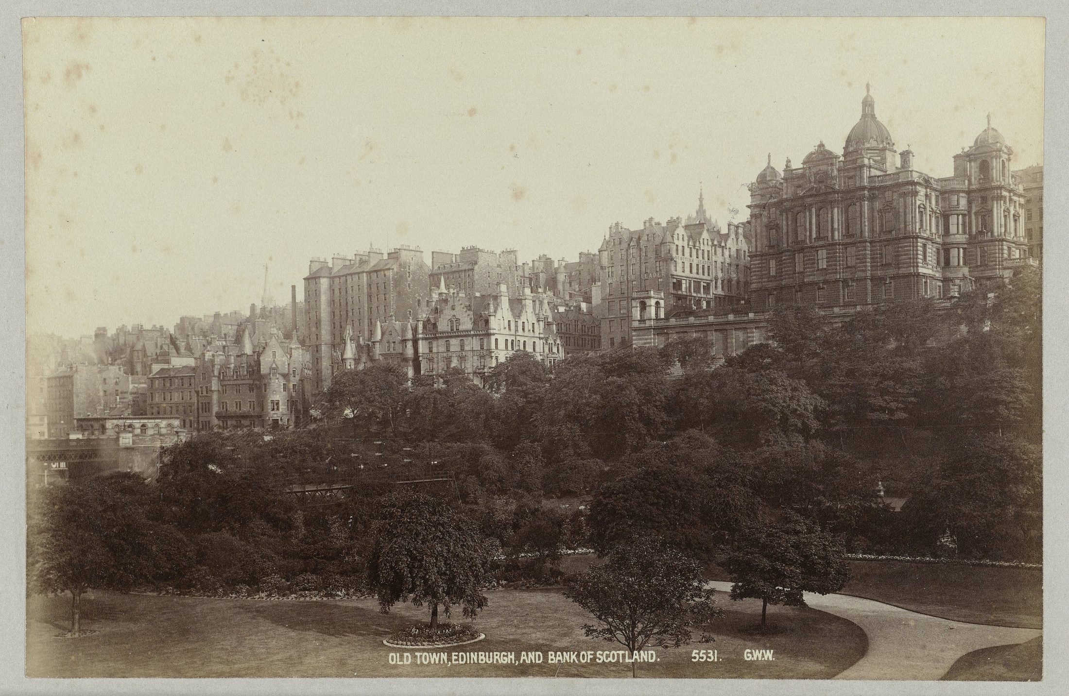 Old Town, Edinburgh, photographed in the 1890s